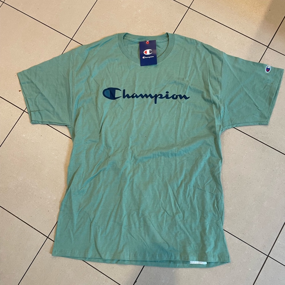 Champion T-Shirt / mens large